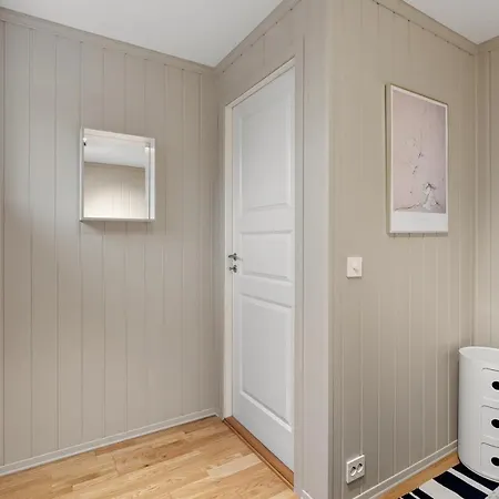 Cozy Elegant 2Bedroom Apt W/Parking And Nice View Tromso Exterior photo