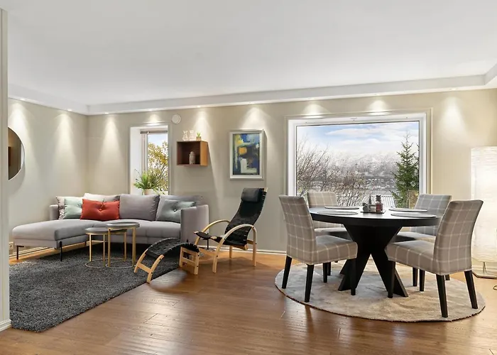 Cozy Elegant 2Bedroom Apt W/Parking And Nice View