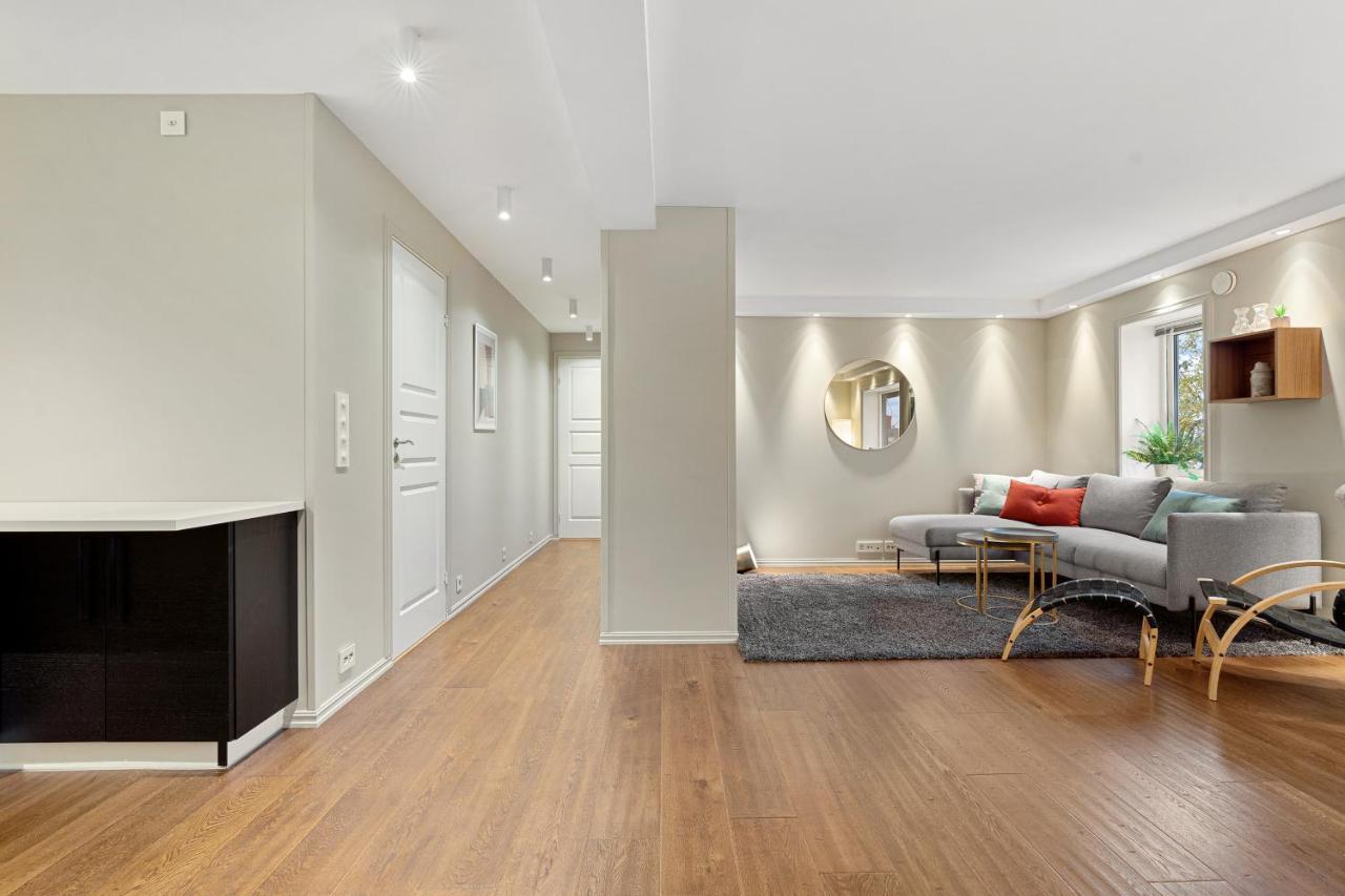 Cozy Elegant 2bedroom W/parking And View Apartment *